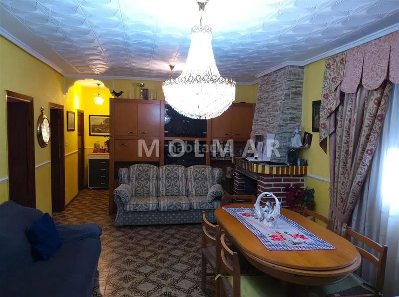 Foto e831eb5f-e530-4e01-a915-21964585fd96. Chalet con piscina in Vilamarxant