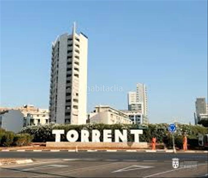 Foto d2b8e1f1-0821-4018-8638-97078852450d. Casa in Camí Reial Torrent