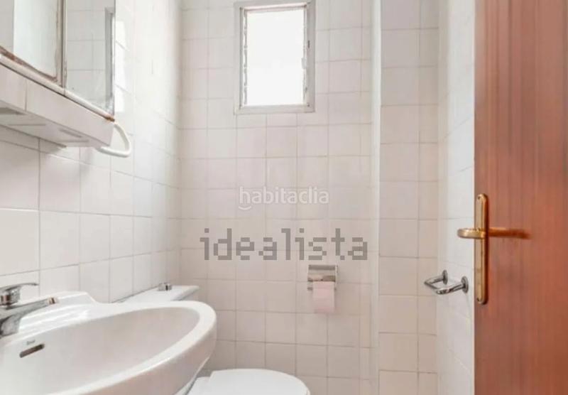 Foto 19a27945-2460-49a8-8e08-5f461d6c469a. Maison jumelée avec parking dans Gátova