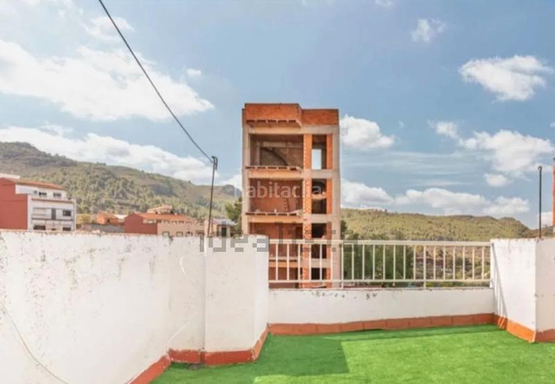 Foto 4a100761-5c70-431a-a369-b77e2363dbfa. Maison jumelée avec parking dans Gátova