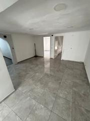 Piso en Algemesí. Amplia vivienda en algemesi