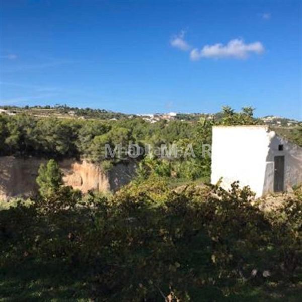 Foto c233dac0-67fe-471c-bfe4-013cc72a6938. Masia a Teulada