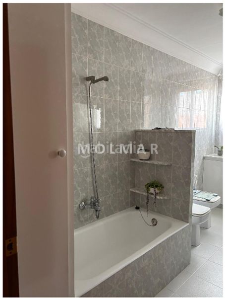 Foto 412b2625-9ad6-404f-b982-4808084d1891. Edifici a Villavieja