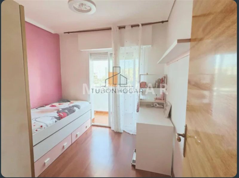 Foto 0a6e0b00-d8cb-4458-8e25-81ed55bc7bdd. Pis a Llombai Burriana