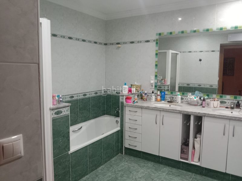 Foto 4e7d5810-b07b-4087-a5ed-b24421448456. Casa amb aparcament a Sollana