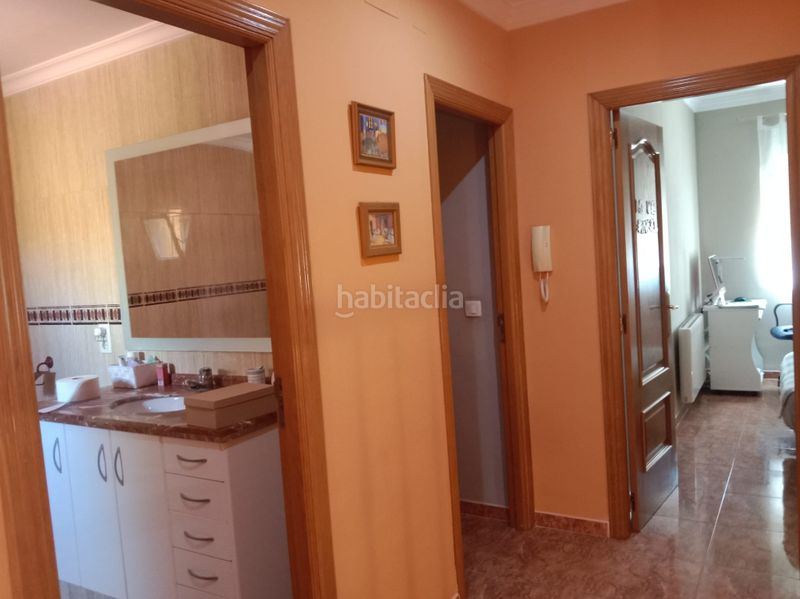 Foto f1afc42c-a581-4d64-bf6a-b435c9022282. Casa amb aparcament a Sollana