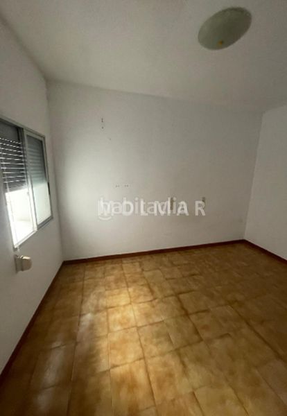 Foto 18c5a0aa-98b4-4e3c-a3ef-313370f0f578. Casa amb xemeneia a Bolbaite