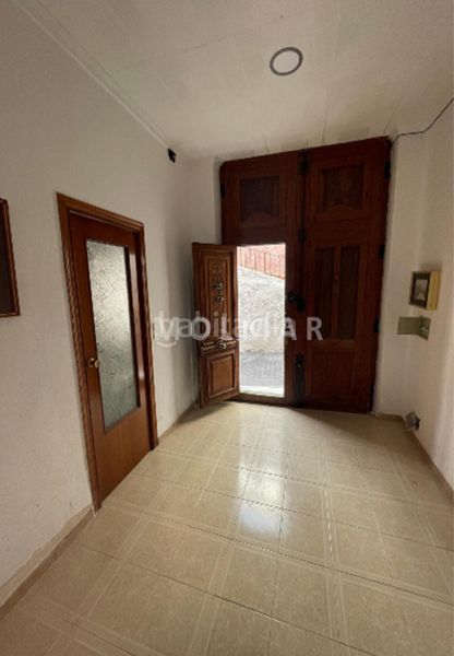 Foto 799a927e-272c-4978-8516-6649bde0e8c0. Casa amb xemeneia a Bolbaite