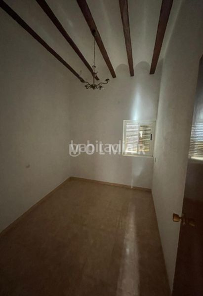 Foto e69507e6-b654-4407-a640-1358f09a0a69. Casa amb xemeneia a Bolbaite