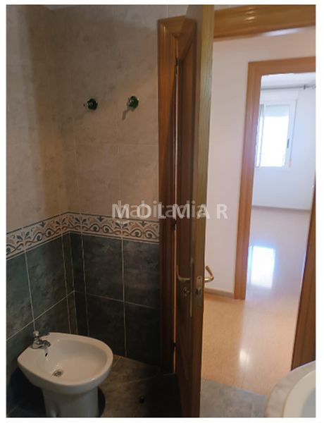 Foto fe980a66-f673-4634-8a35-cdd4d398da5e. Flat with parking in Las Trescientas-San Francisco-Ciudad Vergel Elda