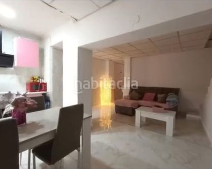 Foto fd784edb-9e0e-483a-ae3a-9c8d666e53bf. Casa a Petrer