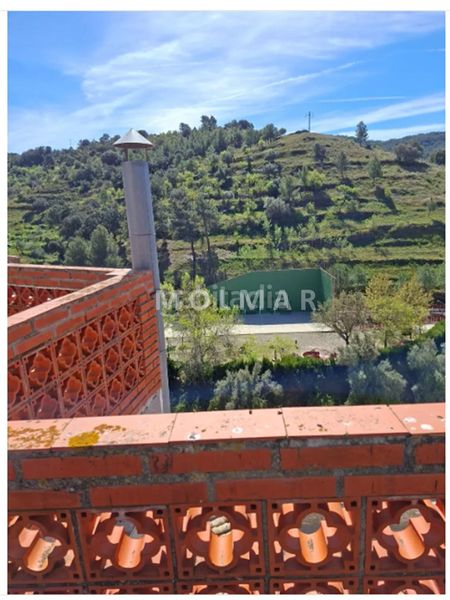 Foto 6dafcfb1-9fb7-41b8-81ff-660a0c0f3c74. Casa amb xemeneia a Higueras