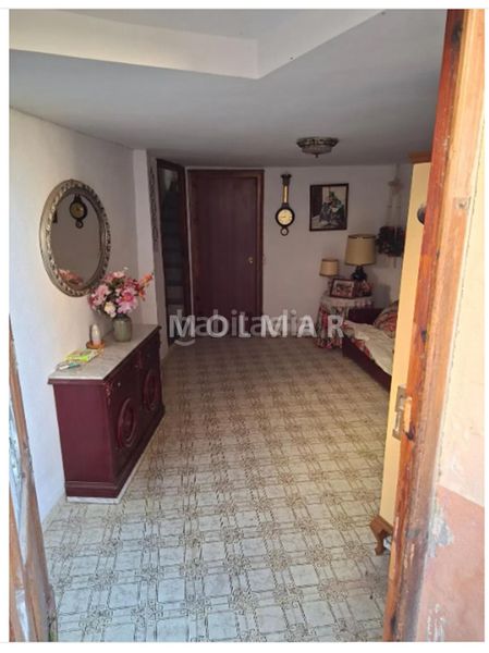 Foto e49e27c3-d97f-429c-b4cc-eba621b779aa. Casa amb xemeneia a Higueras