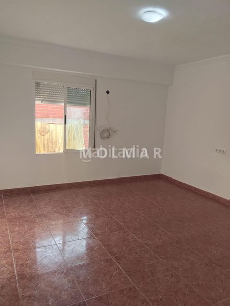 Foto 6a0ffff6-2d1e-4689-a581-0cb9bd129130. Pis a Canals