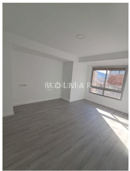Foto ffc491e5-168d-47ed-ab79-7ff3a2d5b7bd. Piso en Eixample Alcoi