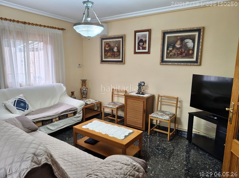 Foto 7faad860-b0ab-4107-a988-78812e900ccb. Casa amb aparcament a Centro Chiva
