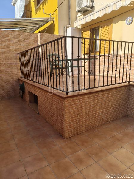 Foto b06b493a-b76e-4357-b169-a80d23e8db81. Casa amb aparcament a Centro Chiva