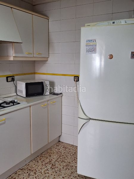 Foto fbab1618-1520-46f6-9e83-b07a2dace664. Flat in Las Trescientas-San Francisco-Ciudad Vergel Elda