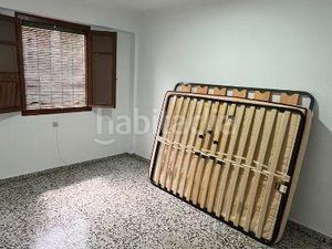 Foto 682bd4ed-acd4-40de-adc0-1d803323399c. Pis a Canals