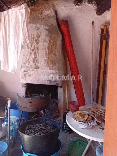 Foto 1b7acd04-e54e-4830-b66e-08a319e10564. Casa amb xemeneia a Coves de Vinromà (les)