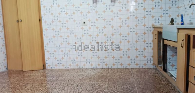 Foto b3dc4766-67aa-46b3-b83a-49ea89799ad4. Pis a Simat de la Valldigna