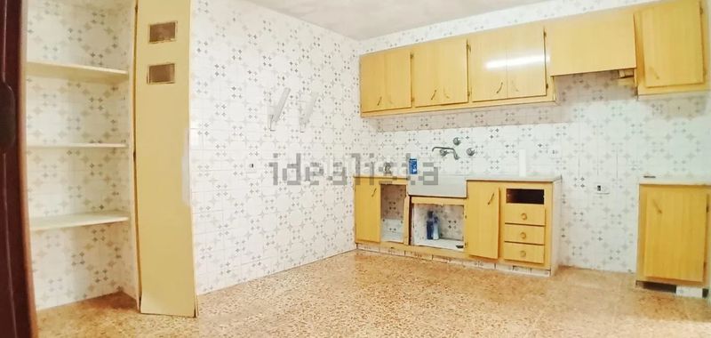 Foto ee541ef7-ade7-469d-90ad-6e0c8895f35d. Pis a Simat de la Valldigna