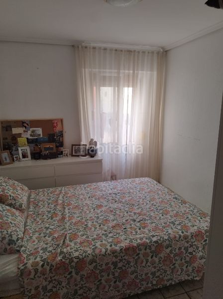 Foto f71195d5-ba90-4880-93ba-79e95b43e0af. Pis a Malva Rosa Valencia