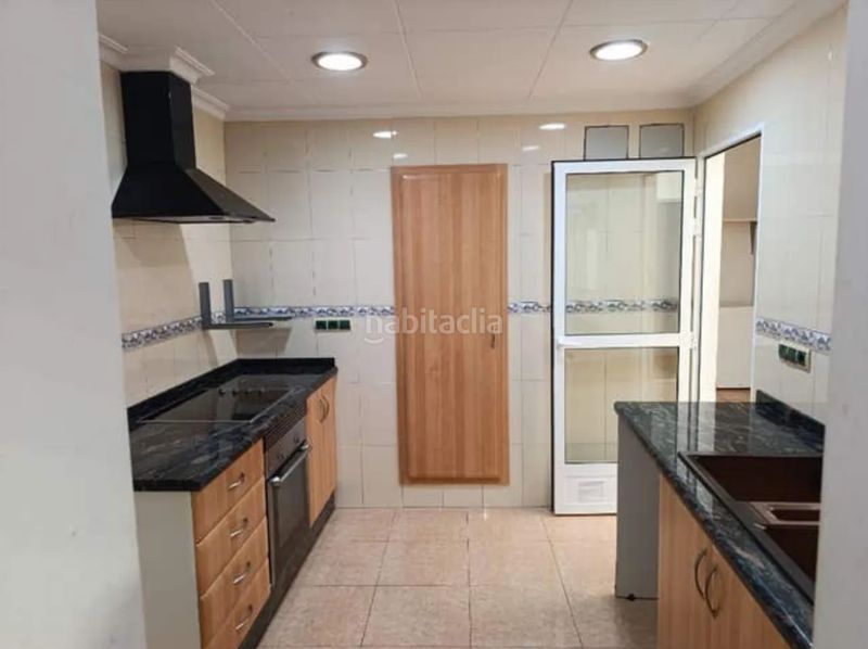 Foto f32fce31-a348-4ac2-b37a-78a906a2267d. Casa a pueblo de Cullera Cullera