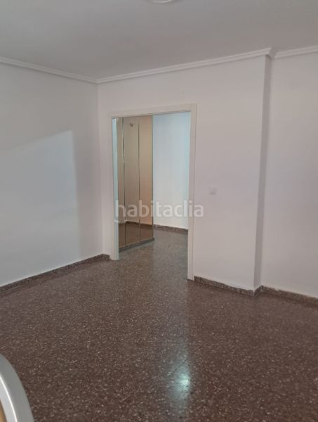 Foto 1ead8767-91f4-4ff0-a0e2-c65c229139f6. Pis a Alaquàs