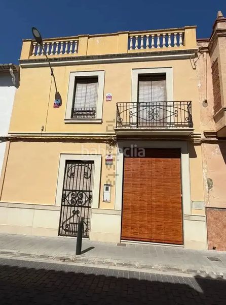 Foto 101a9566-45f3-42a7-bad6-6517eaa86606. Casa amb piscina a Alberic
