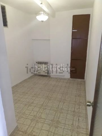 Foto 1d4239ef-40bb-41bf-b839-5bc444bd3a1b. Casa amb xemeneia calefacció aparcament a Venta del Moro