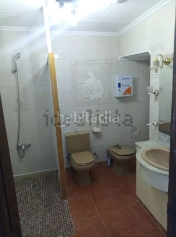 Foto c325c28d-b12f-4426-b714-75cebc104d5c. Casa amb xemeneia calefacció aparcament a Venta del Moro