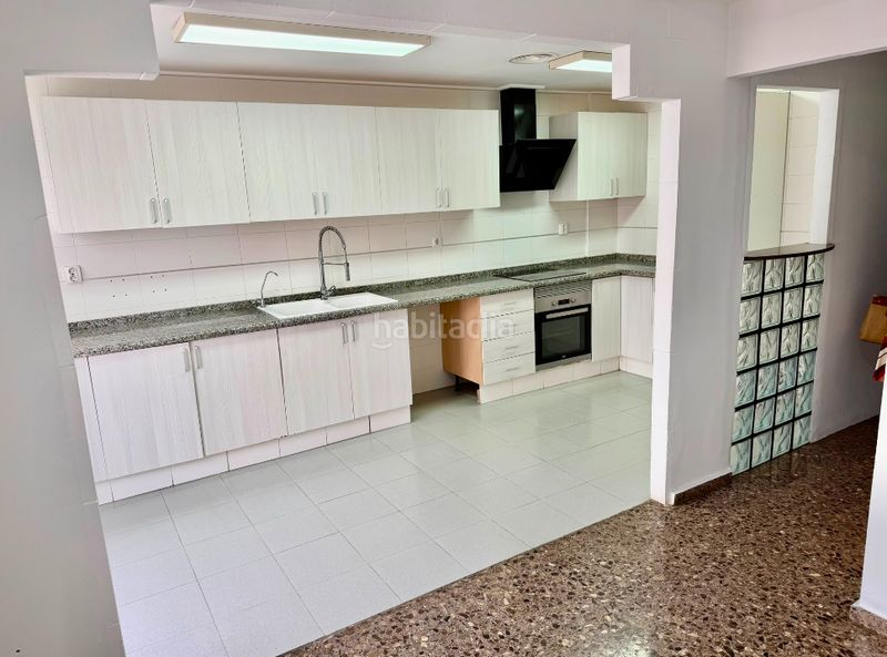 Foto 40f89a67-88f9-42f5-ba2a-8812478acfe8. Casa amb aparcament a Carlet