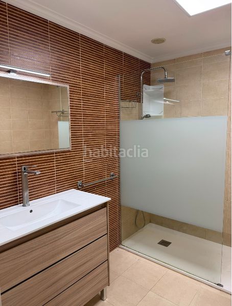 Foto 8792c237-f28b-4ff3-8b8f-2fd63a22c9d0. Casa amb aparcament a Carlet