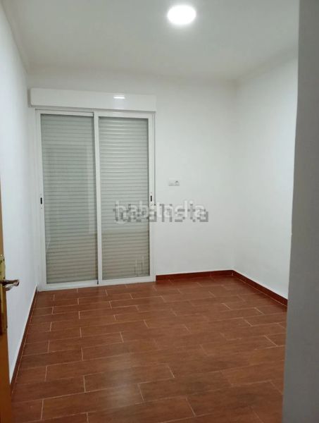 Foto 876745a8-8762-4545-a5da-3d54fdff741c. Pis a Pobla Llarga (la)