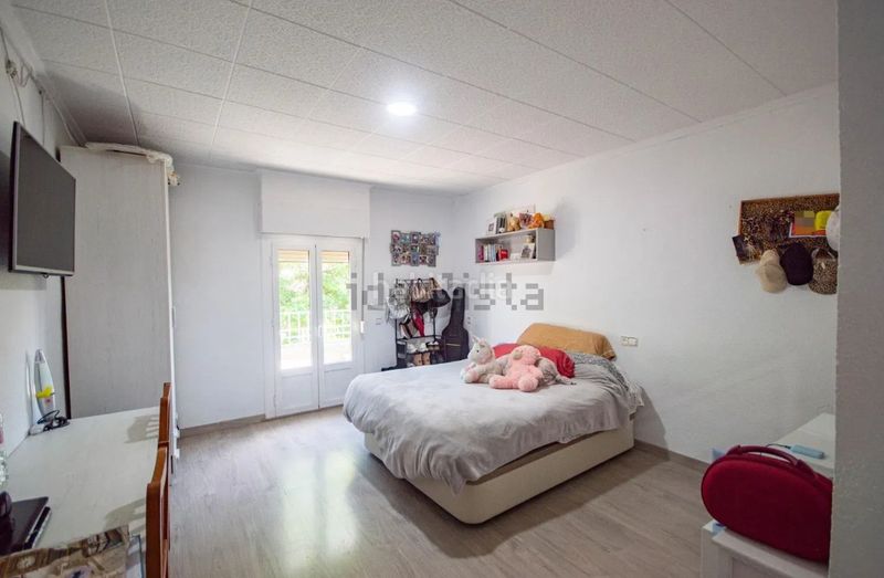 Foto cc015273-c4e9-4c8d-b4b7-a20a382c011b. Casa en San Crispín-Huerta Nueva-Estación Elda