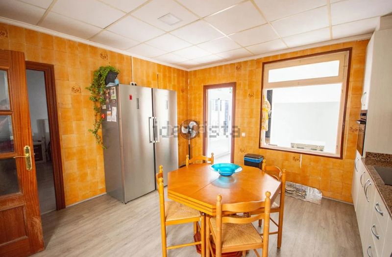 Foto d8372d56-b886-4426-8a55-b3d25b45bcdf. Casa en San Crispín-Huerta Nueva-Estación Elda