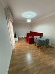 Etagenwohnung in Plaza Donoso Cortés - Avenida Magdalena