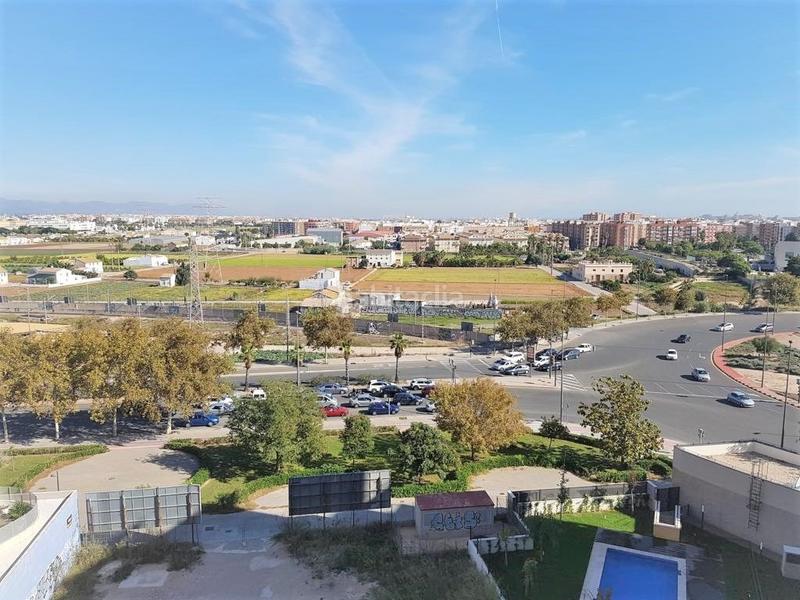 Foto 5e20dee7-dace-4529-8f81-f78e27fe7109. Miete loft mit heizung parking pool in Sant Llorenç - Zona Alfahuir Valencia
