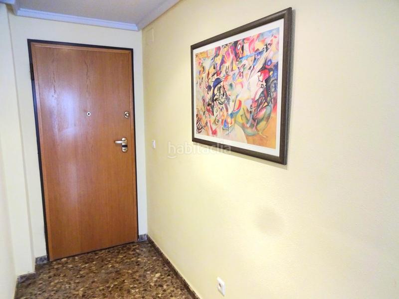 Foto 50a6df04-85ca-4983-93ae-f6a1ecf39354. Miete etagenwohnung mit parking in Safranar Valencia