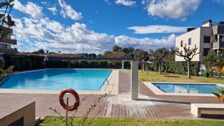 Lloguer Pis  Calle principe felipe. Piso amuebledo, con plaza de garaje, trastero, piscina  y gimnas