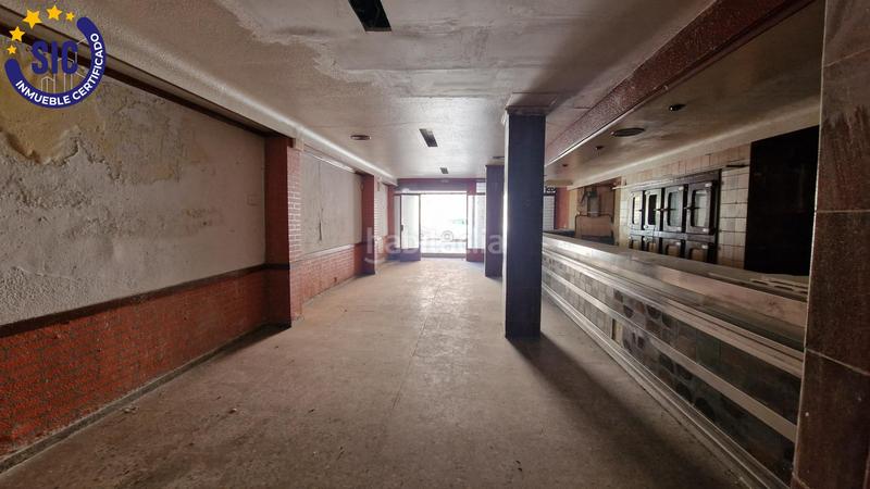 Foto 04e34974-9a97-4c2d-9c3e-8a77dd0786eb. Local comercial a Natzaret Valencia