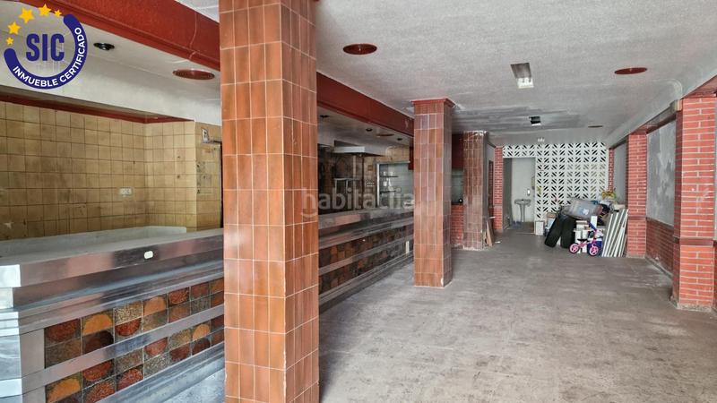 Foto 47df3b73-e683-42c5-a002-ded63a37d0bc. Local comercial a Natzaret Valencia