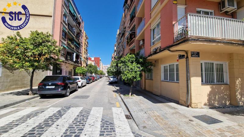 Foto 696a11c2-906e-4bf2-bc01-b7580927d009. Local comercial a Natzaret Valencia