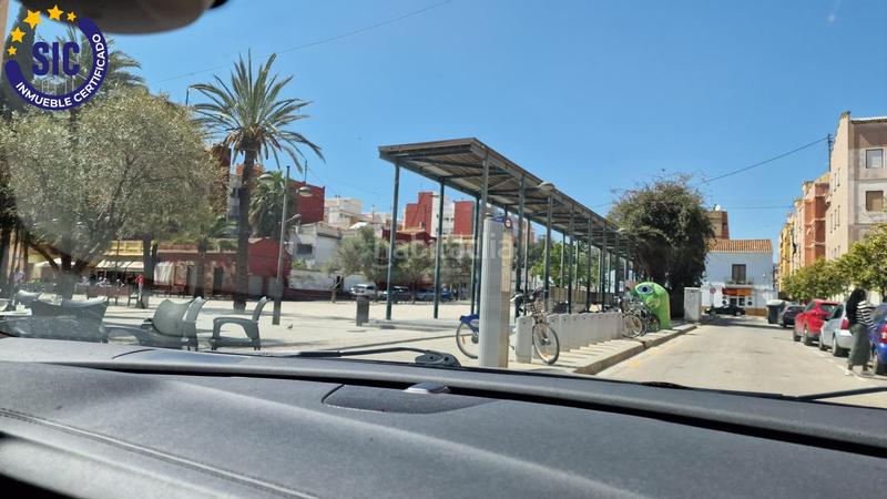 Foto 87332658-3b4d-465d-b8ab-943485f4d5c2. Local comercial a Natzaret Valencia