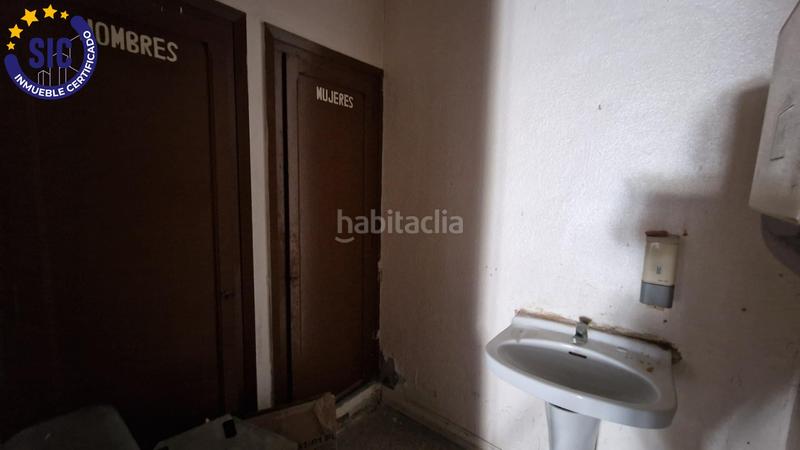 Foto 89c2ac53-ffef-4e4f-aaa4-36c422e4c57f. Local comercial a Natzaret Valencia