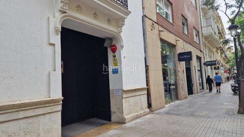 Foto 5cb29bd9-7863-4645-baca-192cba316044. Car parking in El Pla del Remei Valencia