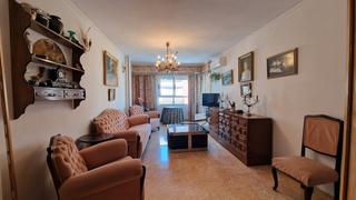 Appartement  Calle de la república argentina. Bonito piso de tres dormitorios, dos baños y plaza de garaje, li