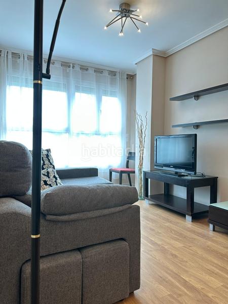 Foto 072c924b-60a9-4245-9dd6-db61a892caa5. Alquiler piso tu hogar ideal en malvarrosa 3 hab., parking y vistas al parque en Valencia