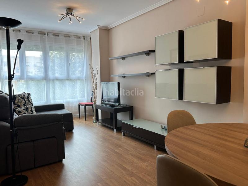 Foto 370d5e9e-62a2-428e-8edb-8c3db5fd34c1. Alquiler piso tu hogar ideal en malvarrosa 3 hab., parking y vistas al parque en Valencia